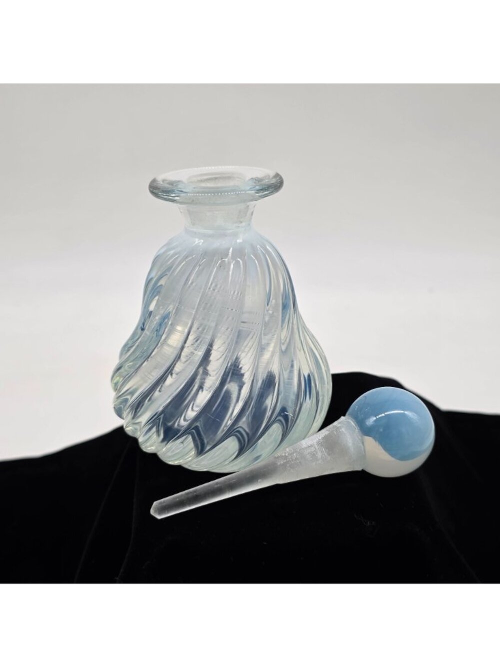 VTG MCM Murano Archimede Seguso Opalescent Blue Perfume Bottle - Picture 2 of 10